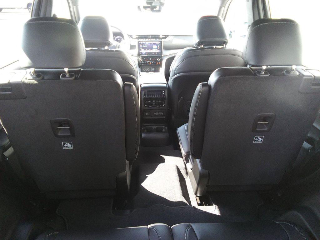 new 2025 Jeep Grand Cherokee L car, priced at $46,477