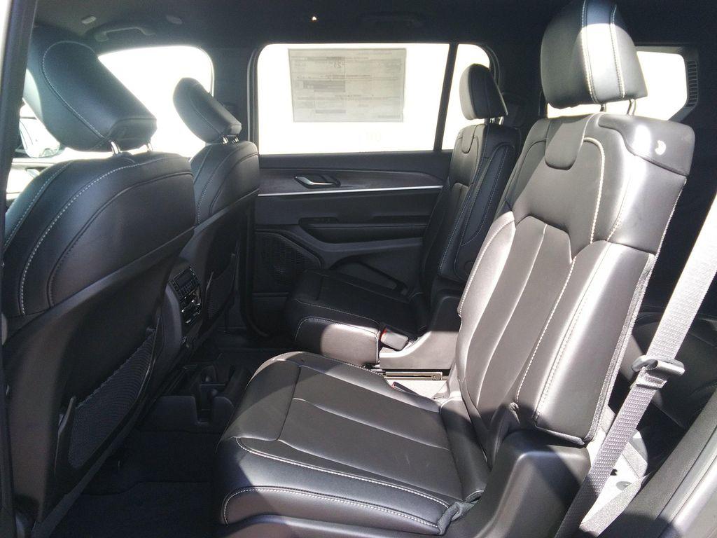 new 2025 Jeep Grand Cherokee L car, priced at $46,477