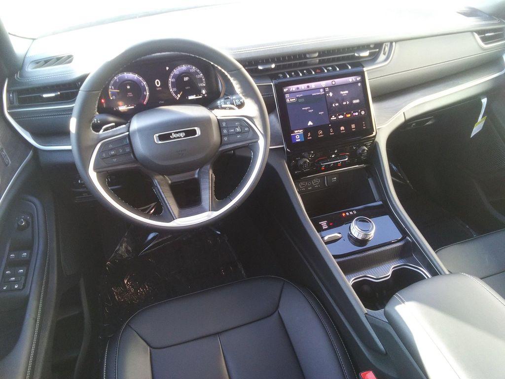 new 2025 Jeep Grand Cherokee L car, priced at $46,977