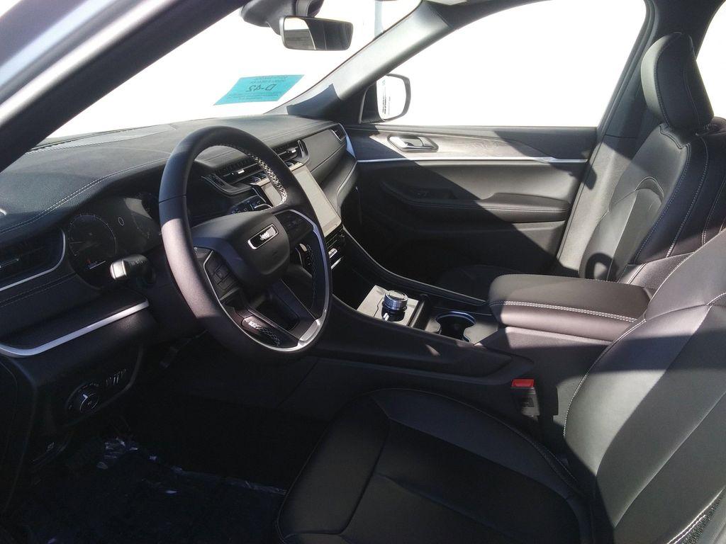 new 2025 Jeep Grand Cherokee L car, priced at $46,977