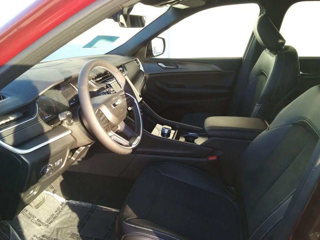 new 2025 Jeep Grand Cherokee L car, priced at $45,977