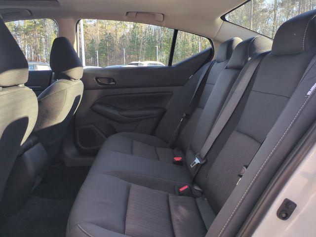 new 2025 Nissan Altima car