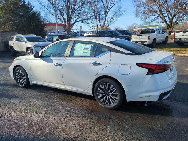 new 2025 Nissan Altima car