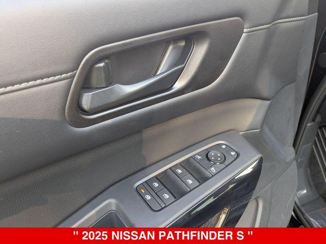 new 2025 Nissan Pathfinder car, priced at $33,860