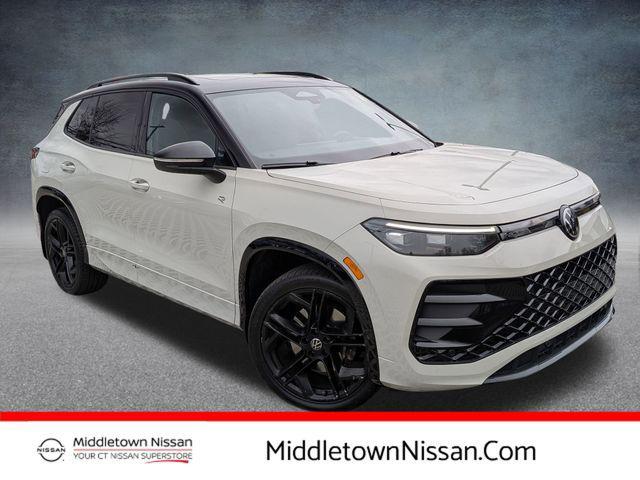 used 2025 Volkswagen Tiguan car, priced at $33,999