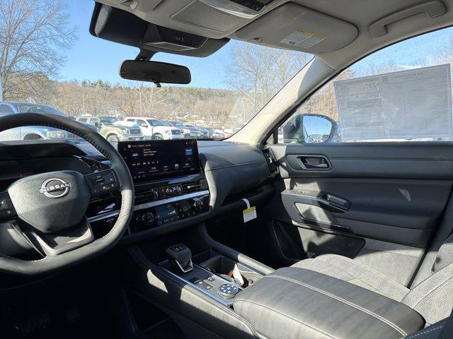 new 2026 Nissan Pathfinder car, priced at $42,685