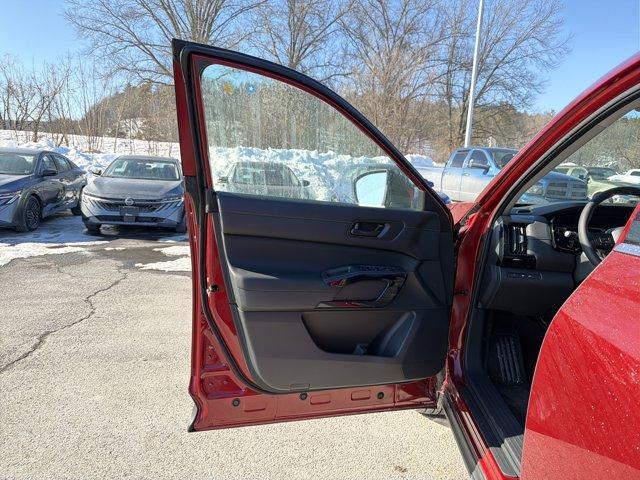 new 2026 Nissan Pathfinder car, priced at $42,685