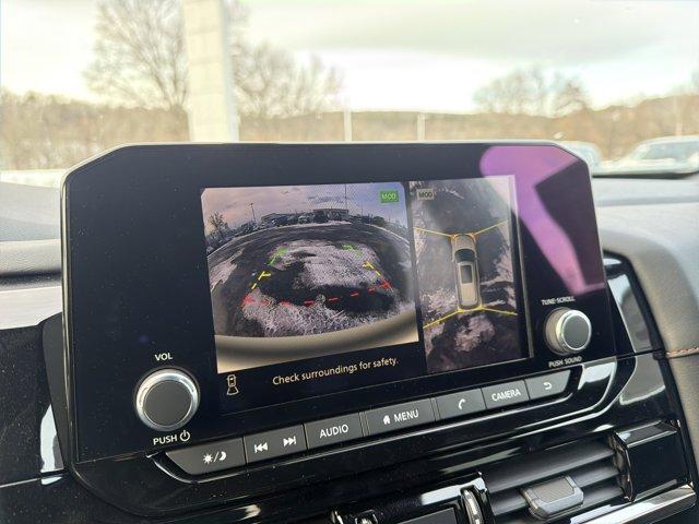 new 2025 Nissan Pathfinder car, priced at $39,977