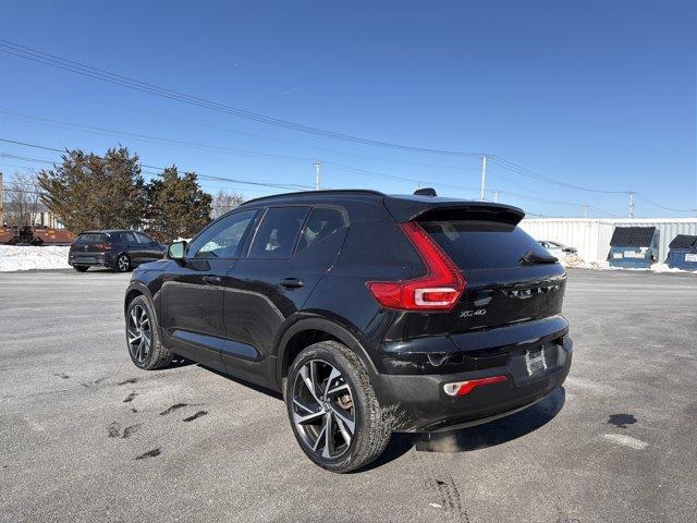 used 2021 Volvo XC40 car, priced at $21,999
