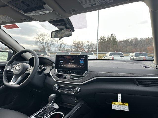 new 2025 Nissan Altima car, priced at $34,826