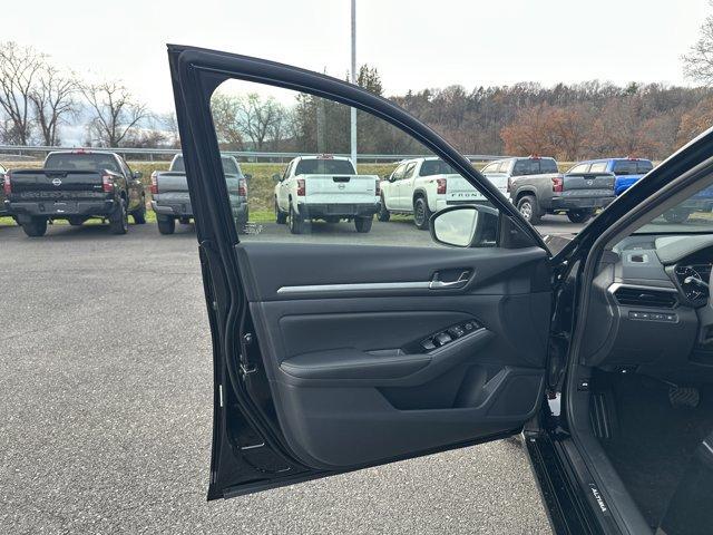 new 2025 Nissan Altima car, priced at $34,826