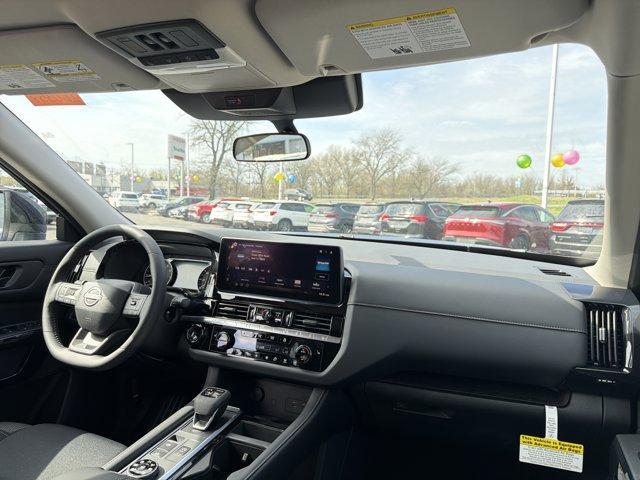 new 2026 Nissan Pathfinder car, priced at $44,029