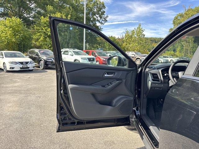 new 2026 Nissan Rogue car, priced at $30,400