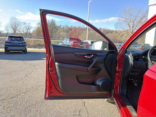 used 2017 Nissan Rogue Sport car, priced at $14,989