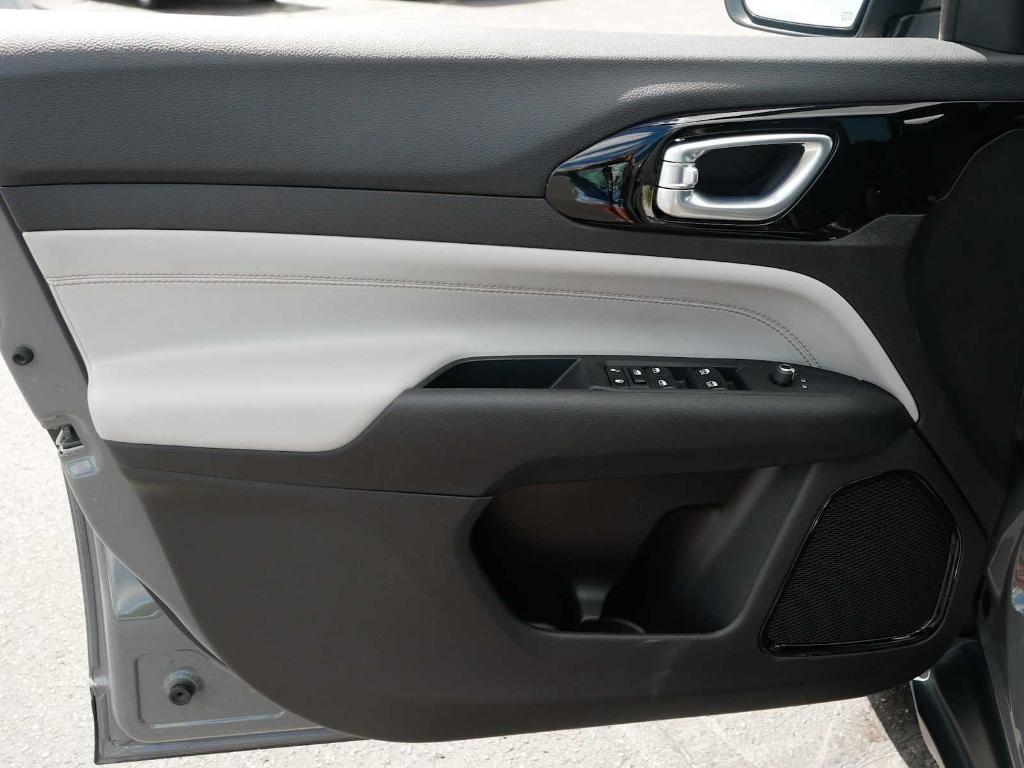 used 2024 Jeep Compass car, priced at $25,800