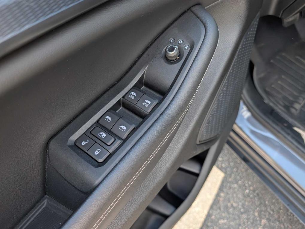 used 2023 Jeep Grand Cherokee car, priced at $32,694