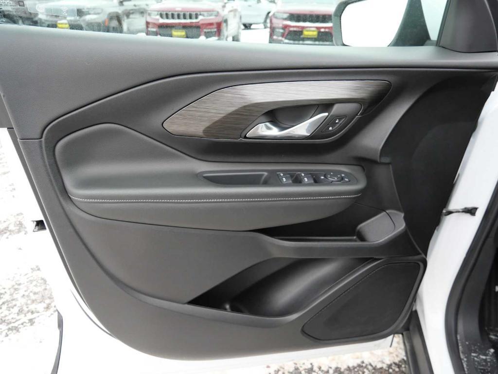 used 2024 GMC Terrain car, priced at $22,991