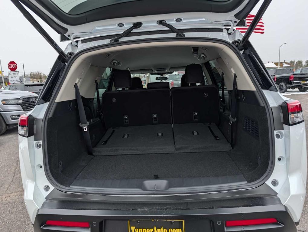 new 2026 Nissan Pathfinder car, priced at $40,560