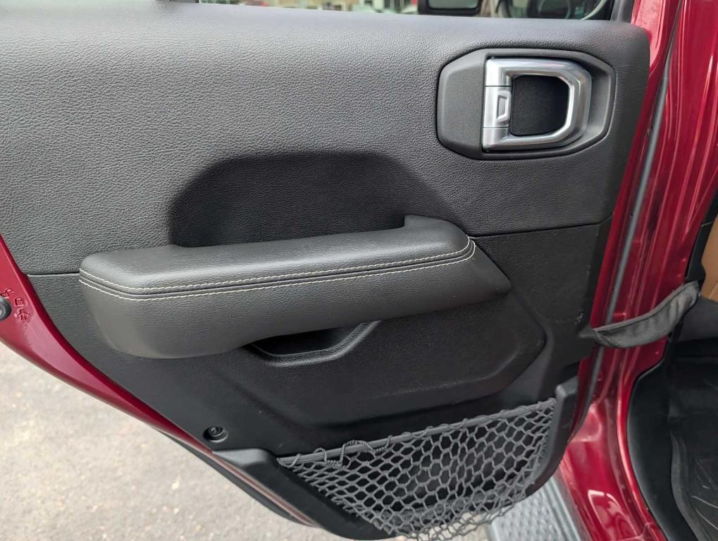 used 2021 Jeep Gladiator car, priced at $29,588