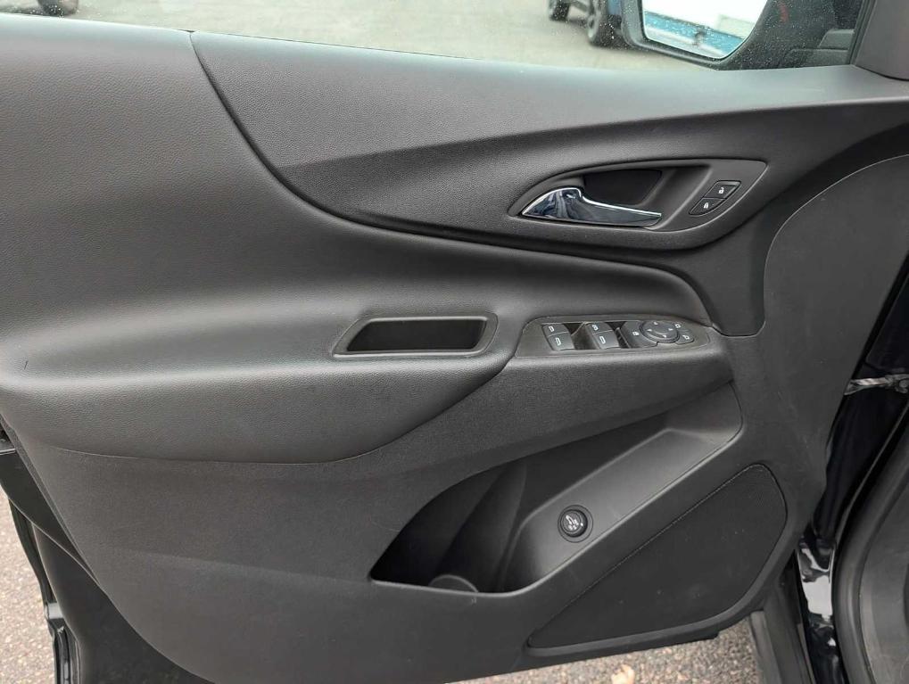 used 2022 Chevrolet Equinox car, priced at $20,688