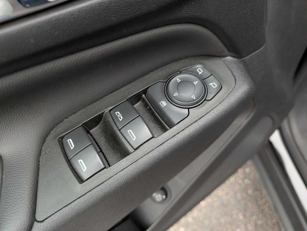 used 2022 Chevrolet Equinox car, priced at $20,688