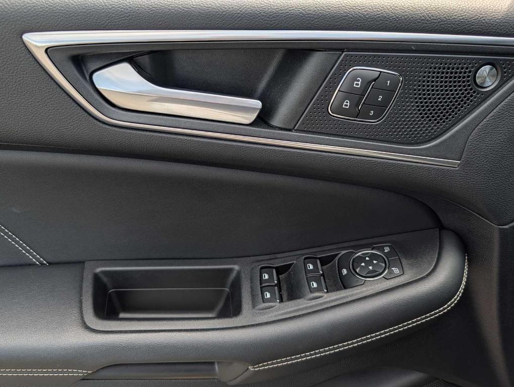 used 2022 Ford Edge car, priced at $29,244
