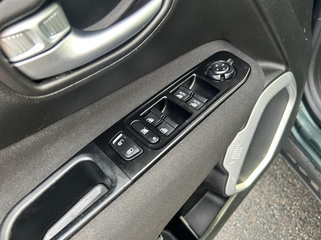 used 2021 Jeep Renegade car, priced at $11,473