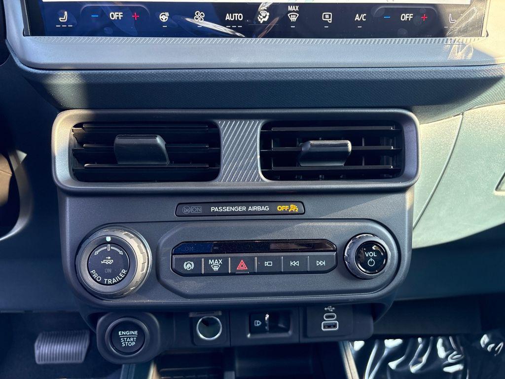 new 2025 Ford Maverick car, priced at $39,127