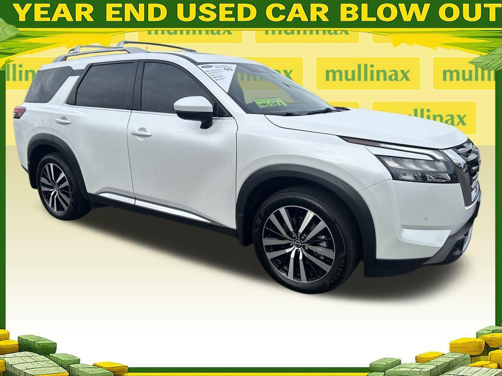 used 2025 Nissan Pathfinder car, priced at $39,673