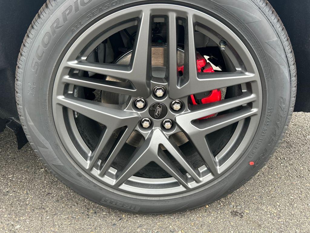 new 2025 Ford Explorer car, priced at $54,022