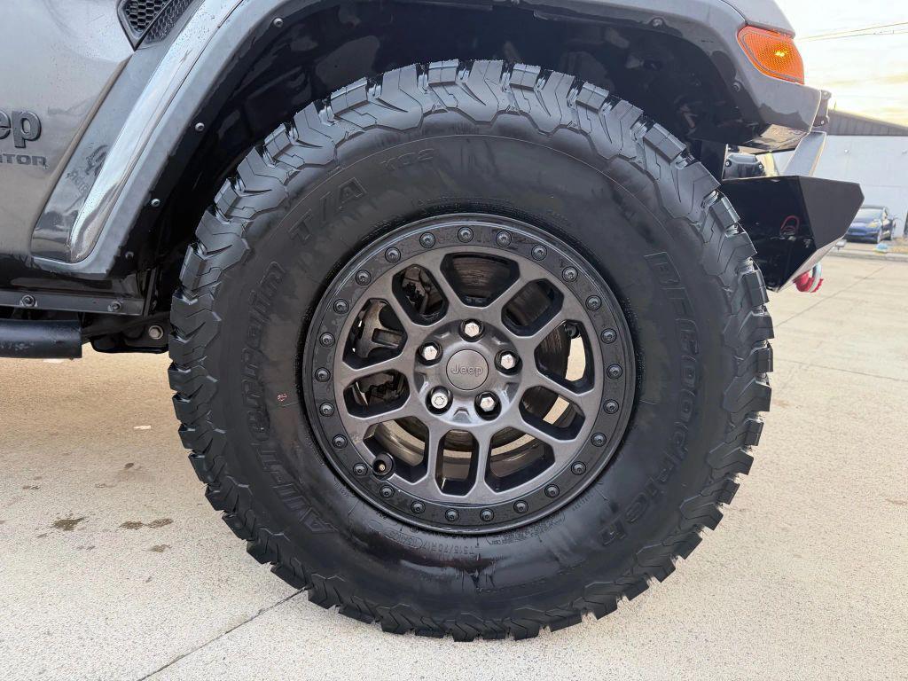 used 2021 Jeep Gladiator car, priced at $36,738