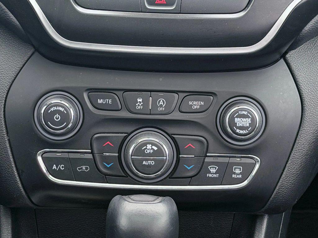 used 2019 Jeep Cherokee car, priced at $11,900