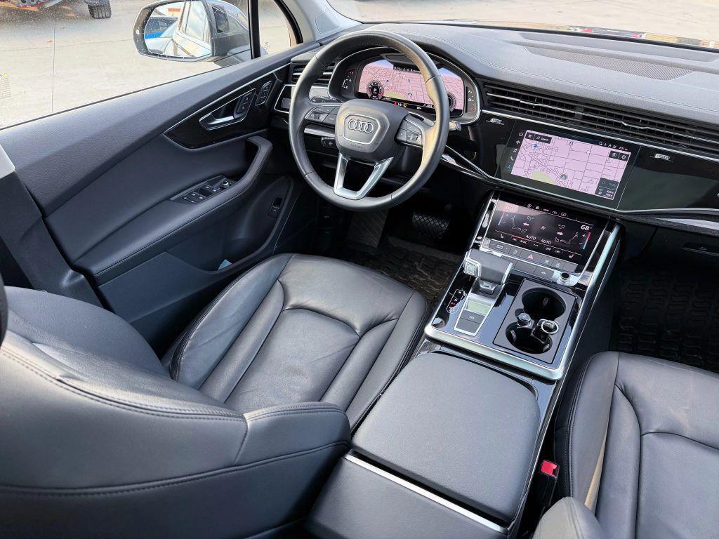 used 2024 Audi Q7 car, priced at $33,900