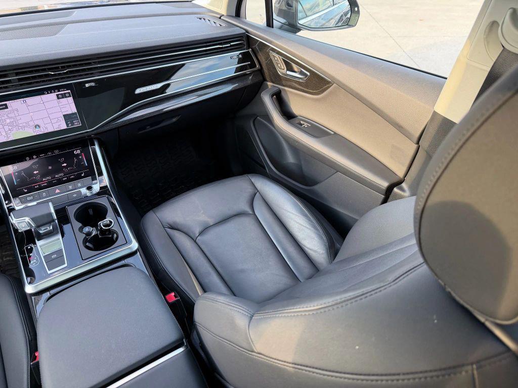 used 2024 Audi Q7 car, priced at $33,900