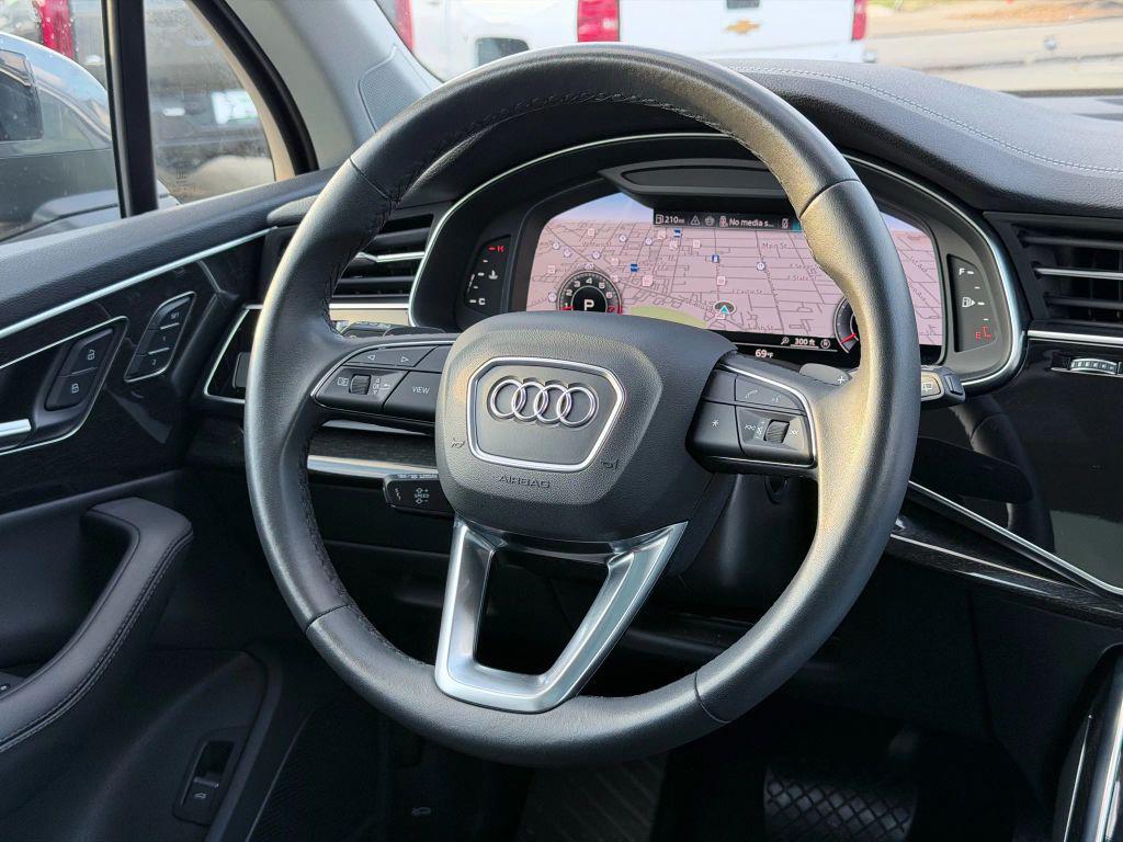 used 2024 Audi Q7 car, priced at $33,900