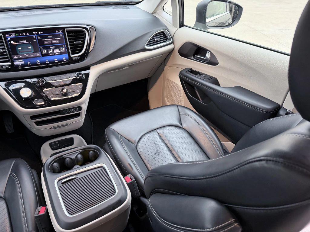 used 2023 Chrysler Pacifica car, priced at $24,333