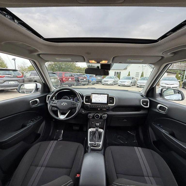 used 2021 Hyundai Venue car, priced at $13,999