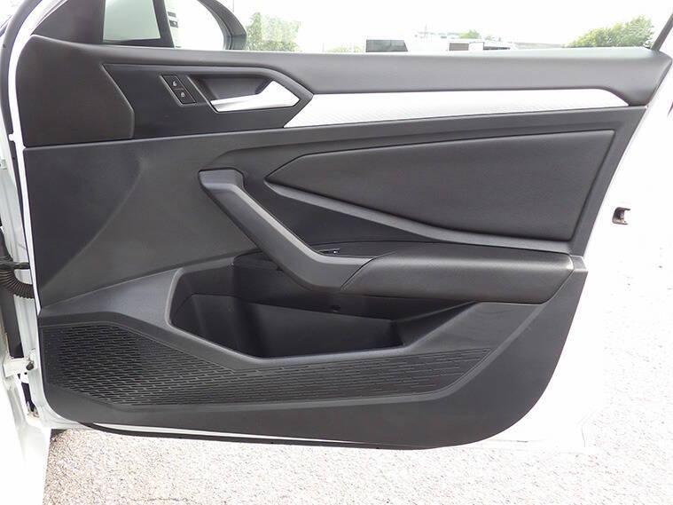 2019 WHITE Volkswagen Jetta