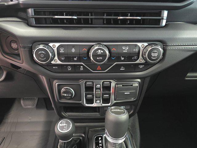 new 2025 Jeep Gladiator car, priced at $53,405