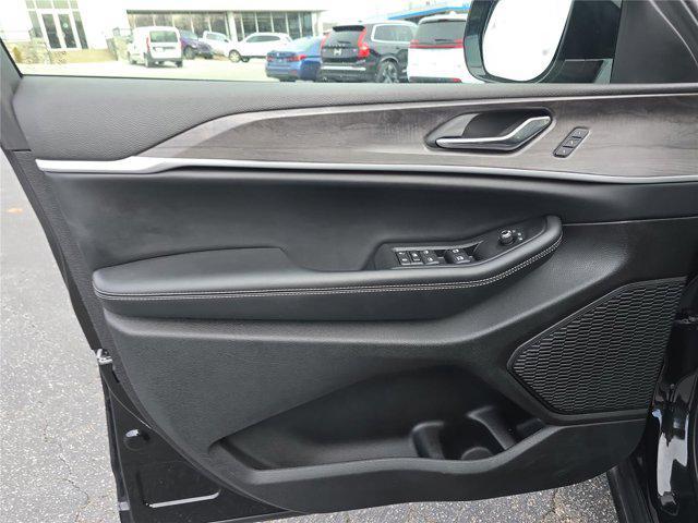 used 2024 Jeep Grand Cherokee L car, priced at $36,497