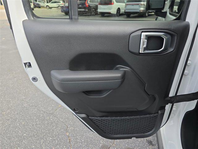 used 2025 Jeep Gladiator car, priced at $38,997