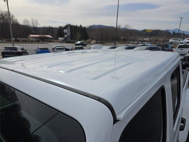 used 2025 Jeep Gladiator car, priced at $38,997