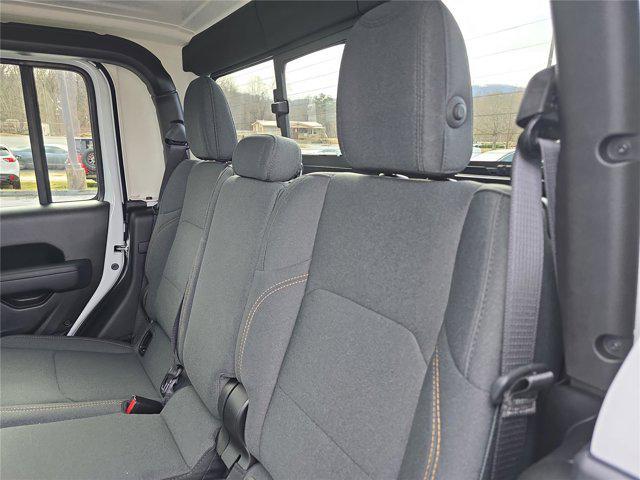 used 2025 Jeep Gladiator car, priced at $38,997