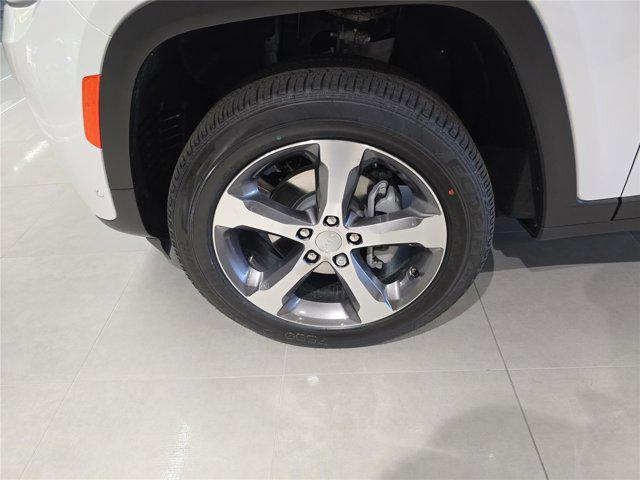 new 2026 Jeep Grand Cherokee car, priced at $53,325