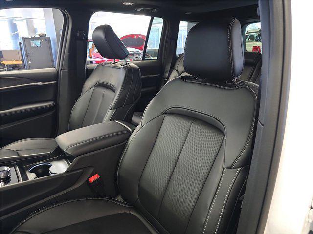 new 2026 Jeep Grand Cherokee car, priced at $53,325