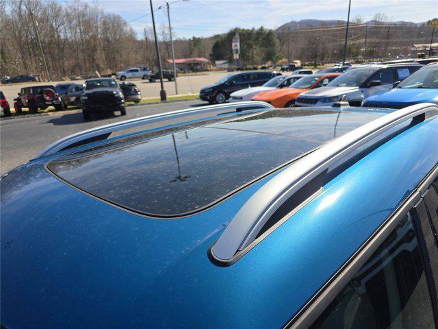 used 2021 MINI SE Countryman car, priced at $20,897