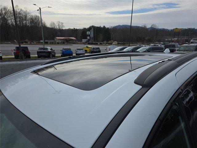 used 2021 Chrysler Pacifica car, priced at $23,997