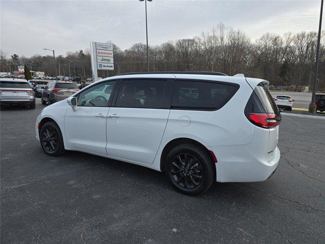 used 2021 Chrysler Pacifica car, priced at $23,997
