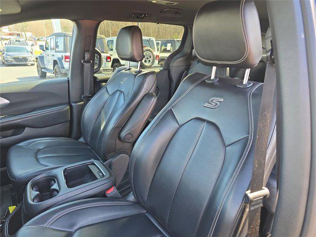 used 2023 Chrysler Pacifica car, priced at $23,697