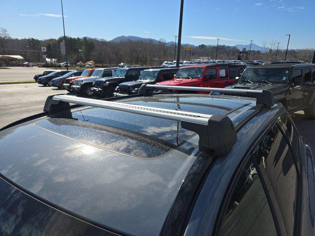 used 2022 Volvo XC60 Recharge Plug-In Hybrid car, priced at $35,997